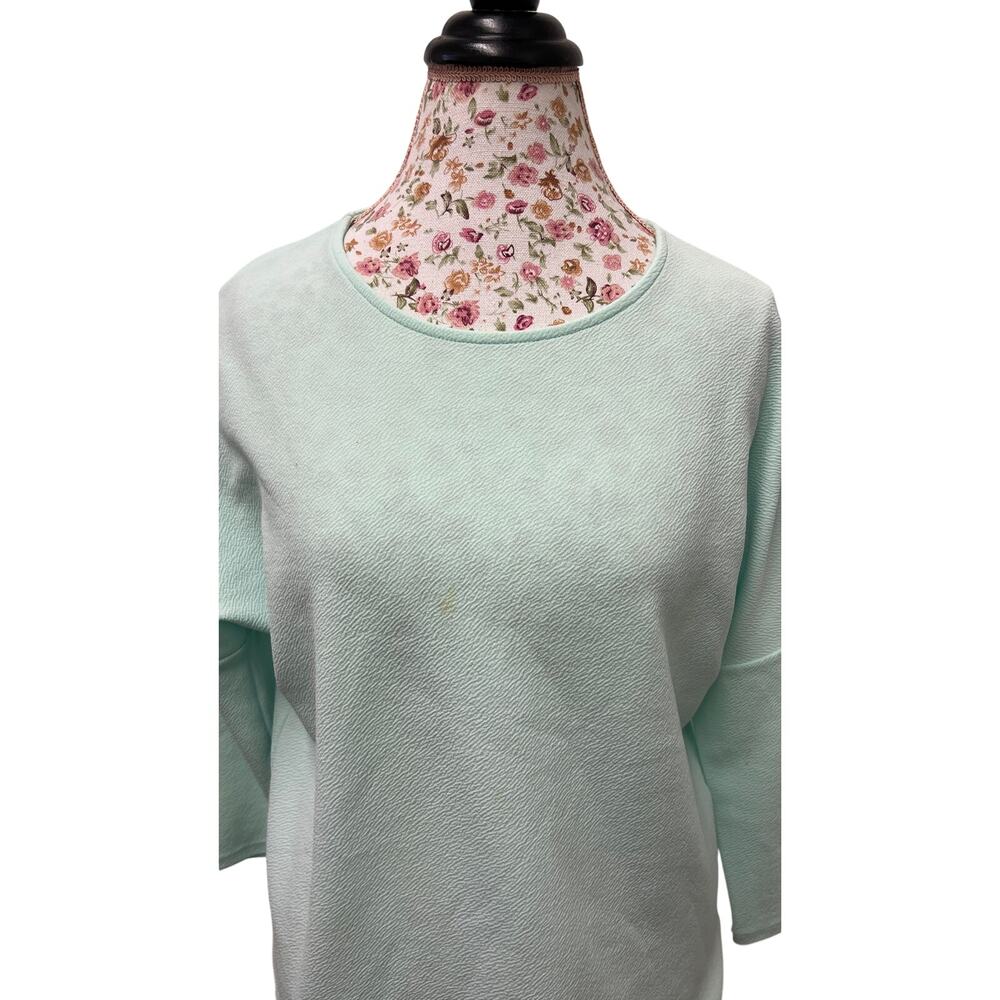 🌿 Bar III Mint Green Top US L Minimalist Chic Soft Stretch Casual Blouse - Picture 2 of 4